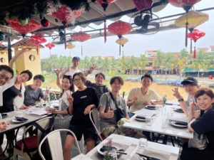 海外　ベトナム　研修　トナックブーケ