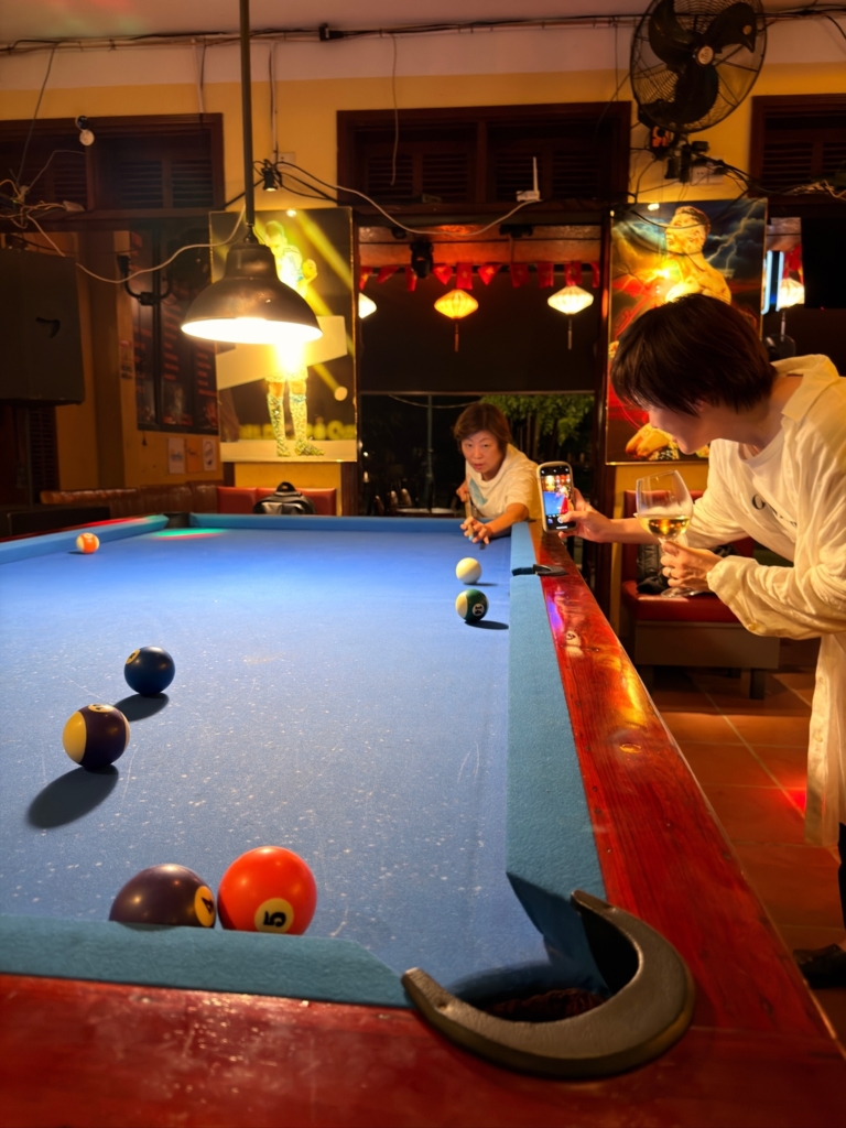 海外　ベトナム　ビリヤード　トナックブーケ