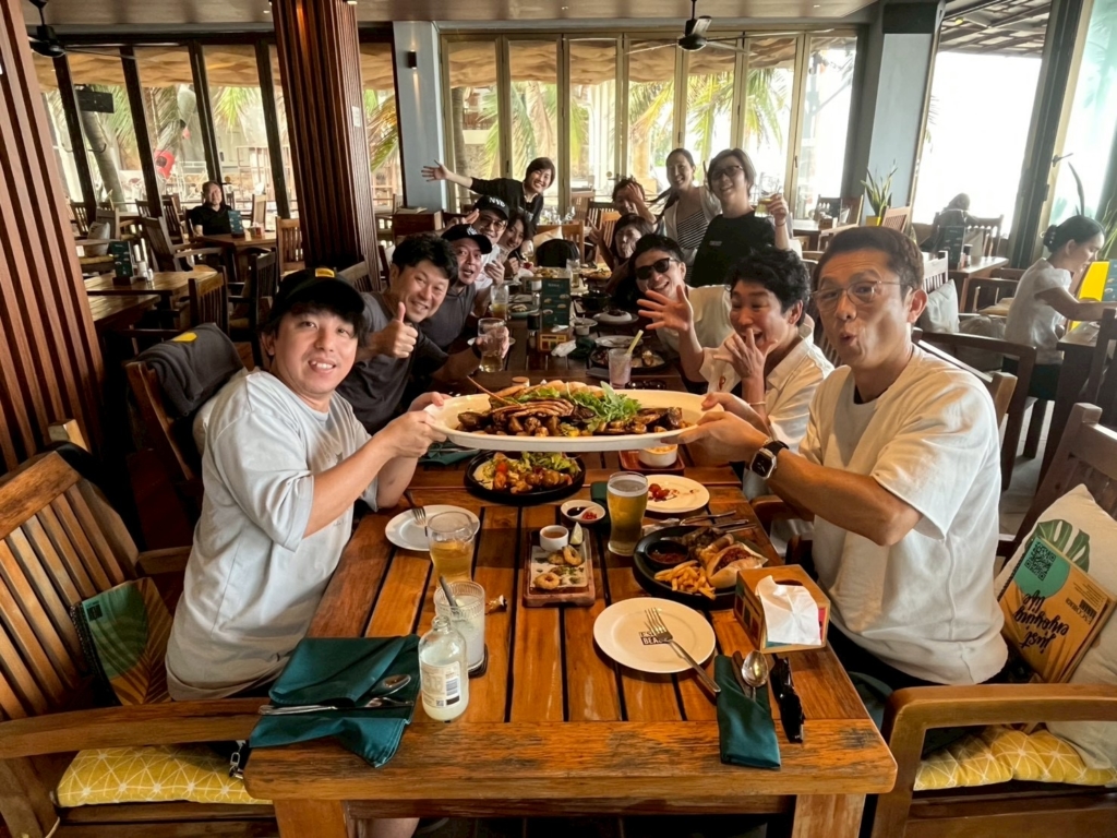 海外　ダナン　レストラン　トナックブーケ