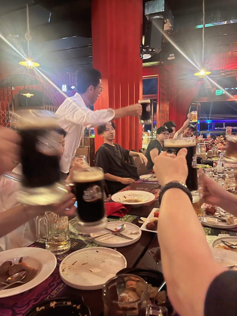 海外　フーコック　レストラン　トナックブーケ