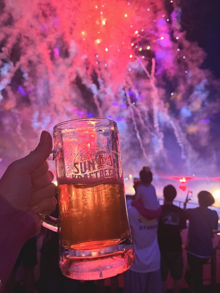 海外　フーコック　水上ショー　トナックブーケ