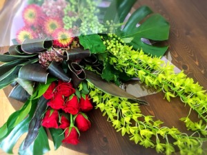 花束 アレンジメントフラワー バラ ブレイクスルー